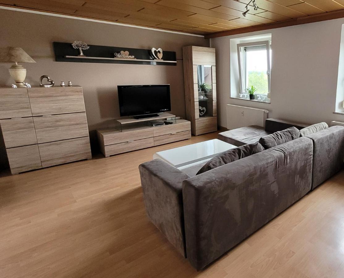 Ferienwohnung Melanie Wackersdorf Bagian luar foto