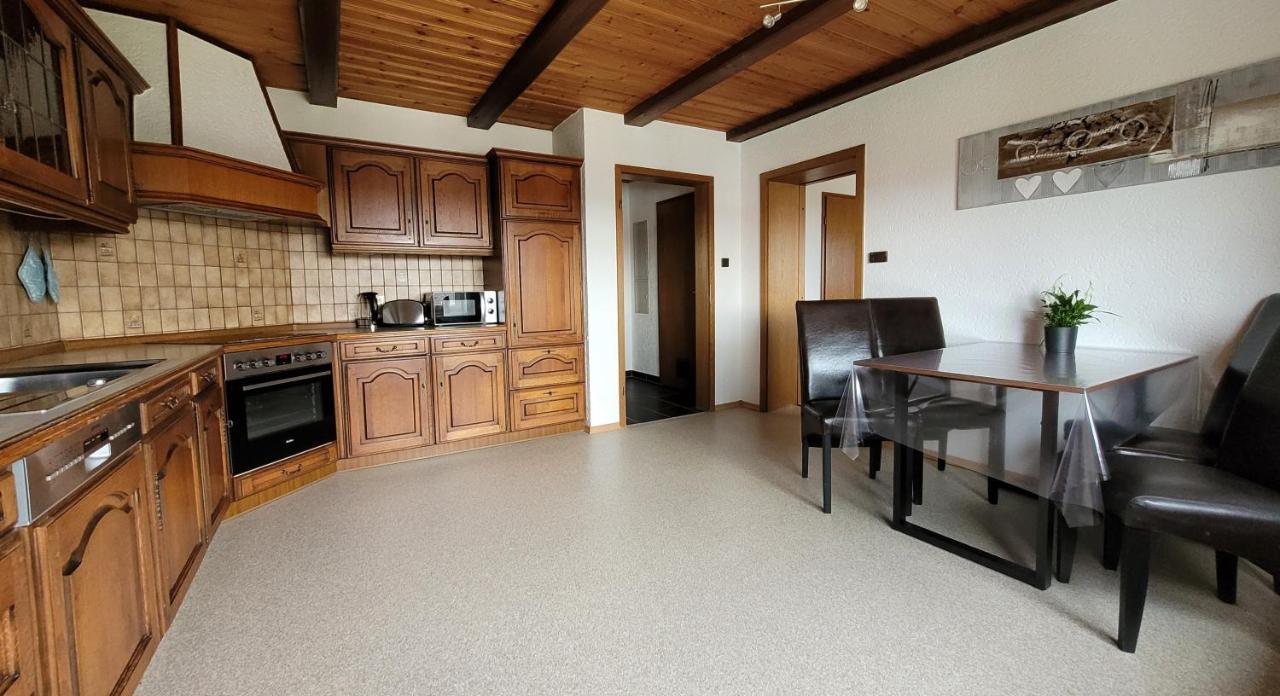 Ferienwohnung Melanie Wackersdorf Bagian luar foto